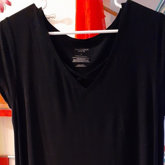 Top/Tunic - Picture 2 of 9